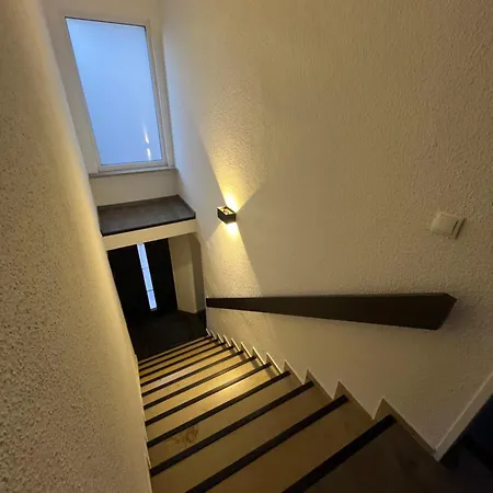 Mit Dachterrasse